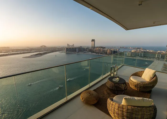 Elegant 3Br Apartment With Private Beach Access
