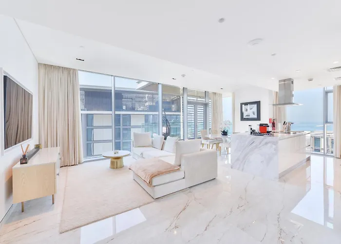 Premium 2+ 1 Bedroom Condo In The Heart Of Bluewaters Island
