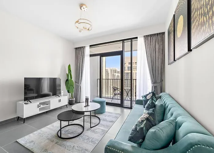 Stylish 1 Bedroom High Floor In Creek Edge