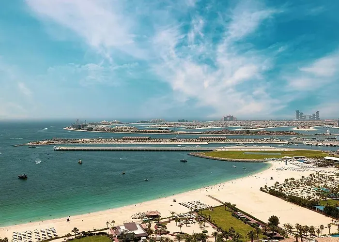 First Class 2Br Breathtaking Beach & Palm View