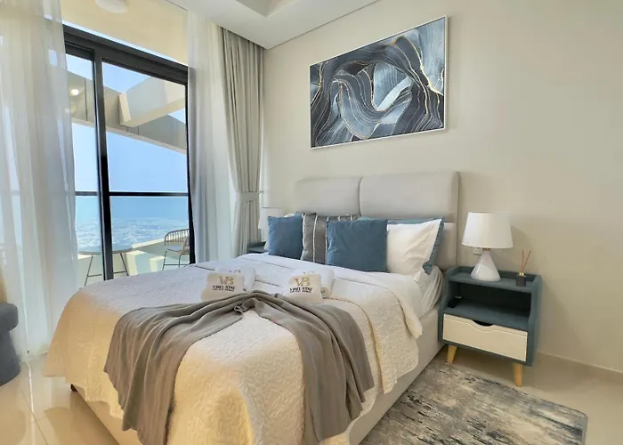 2Br Sky High Floor At Aykon Tower C Business Bay By Vibel