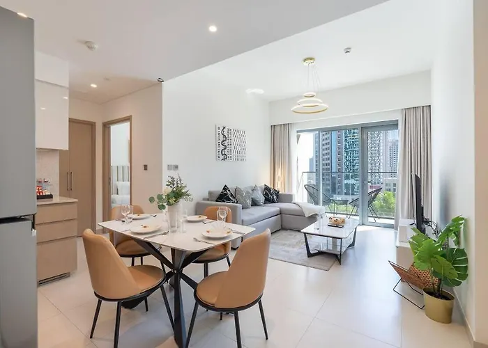 Stylish Urban Living - 1-Bedroom In Burj Royale