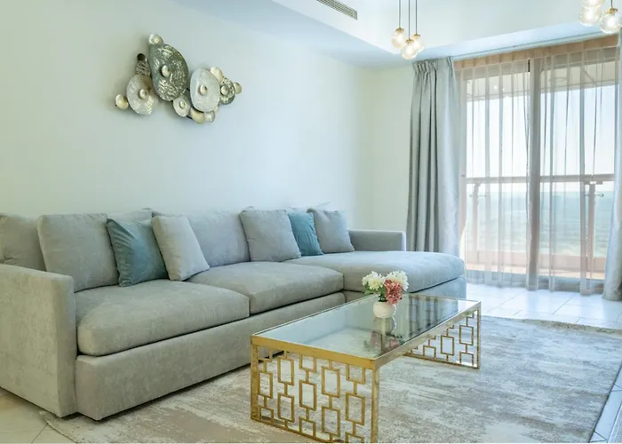Cozy One-Bedroom In Dubai Marina