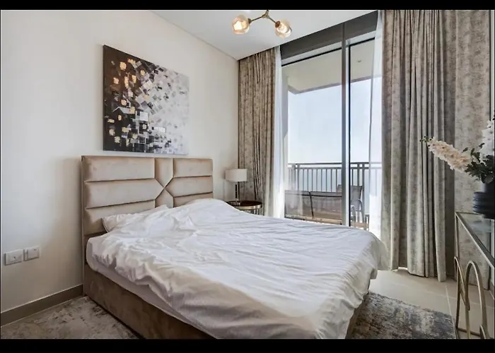 Luxurious Apartment With Sea View