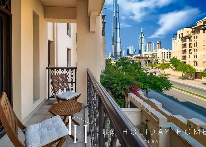 Lux Burj Khalifa View Suite Across Dubai Mall