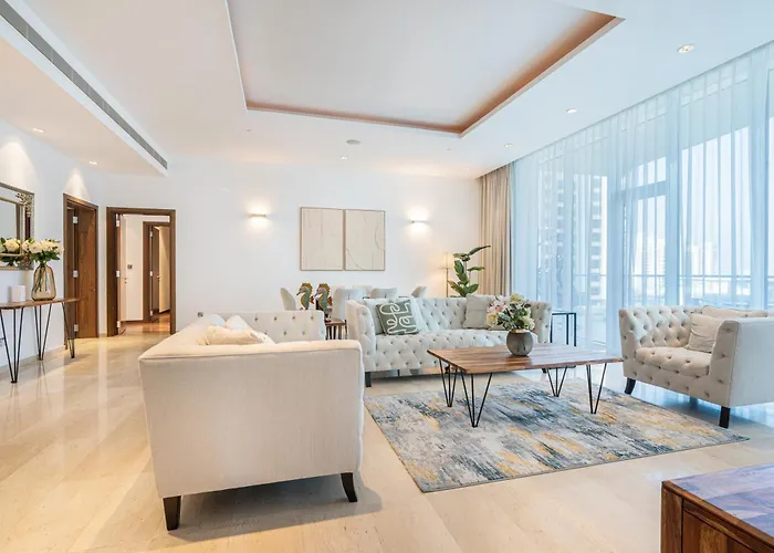 Palm Home Next To Nakheel Mall With Private Beach
