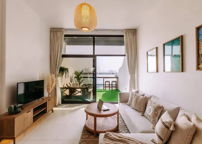Beachfront Bliss On The Palm Jumeirah