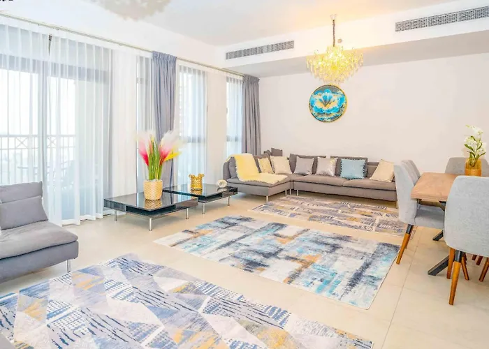 Spacious 2-Bedroom Apartment In Lamtara Tower, Madinat Jumeirah Living, Dubai