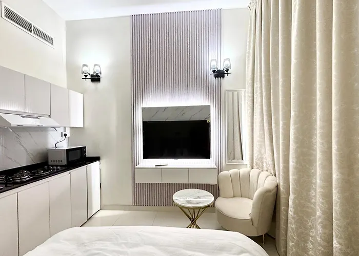 Al Manara Premium Deluxe Studio