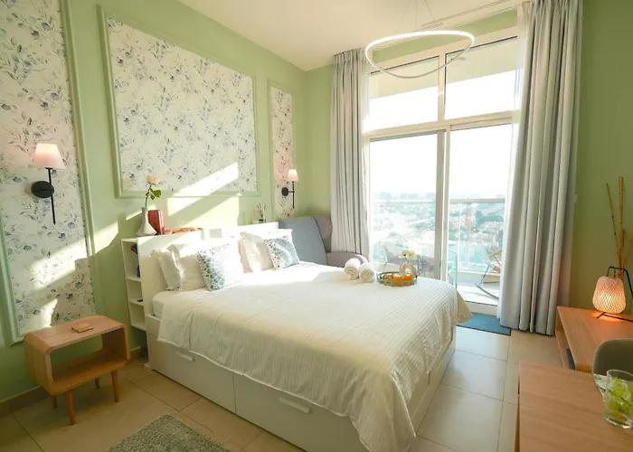 Your Comfy Stylish Studio In Dubai 2Guest And Baby