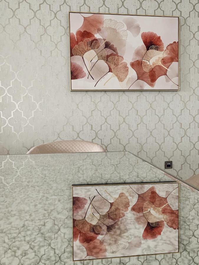 Luxury At Balqis Apartment