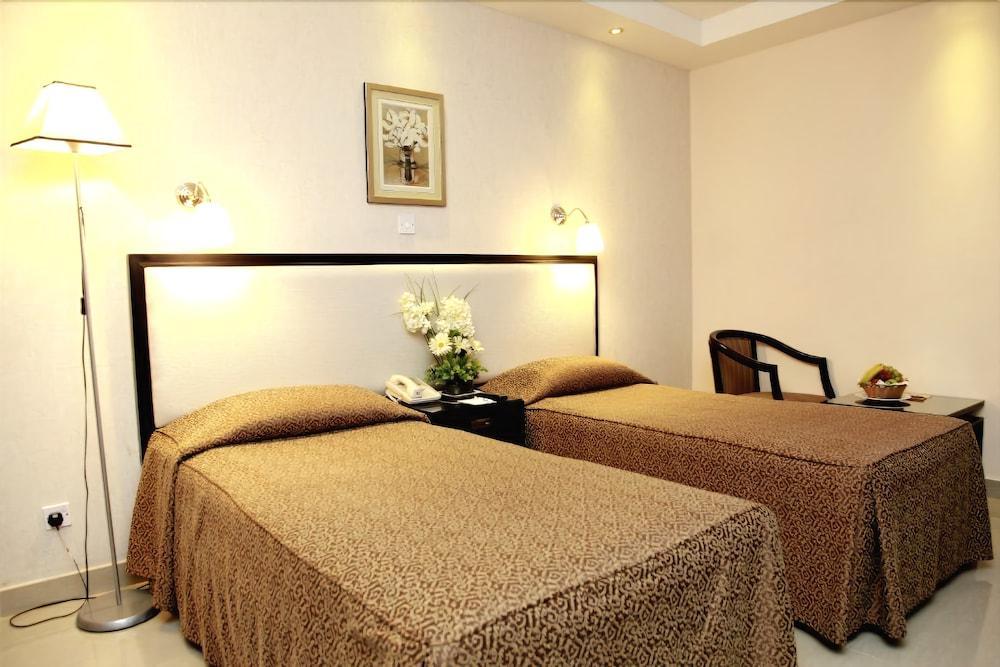 Palm Beach 3* Dubai