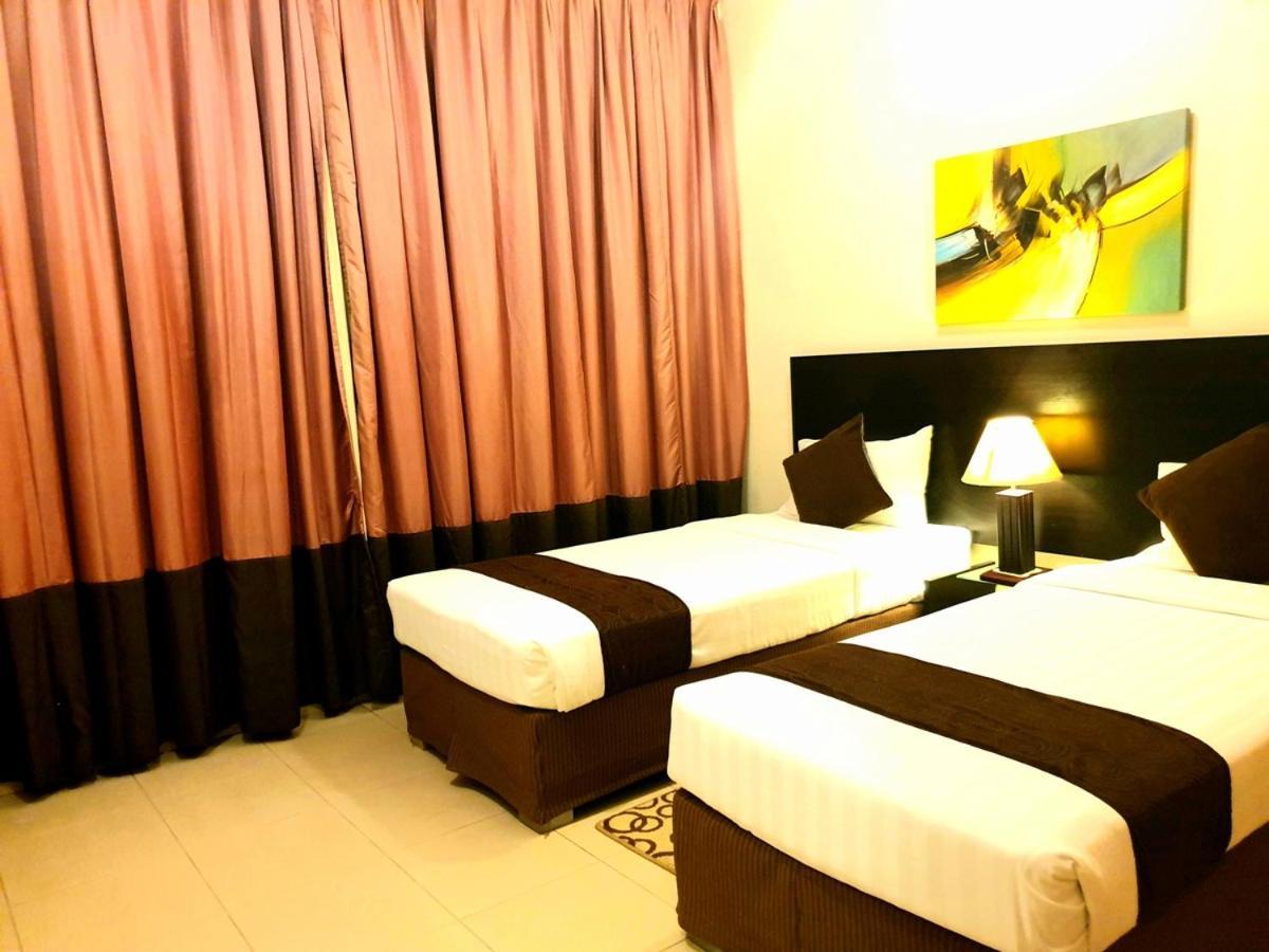 Fortune Classic Apartment, Airport ,near Dafza Metro Station