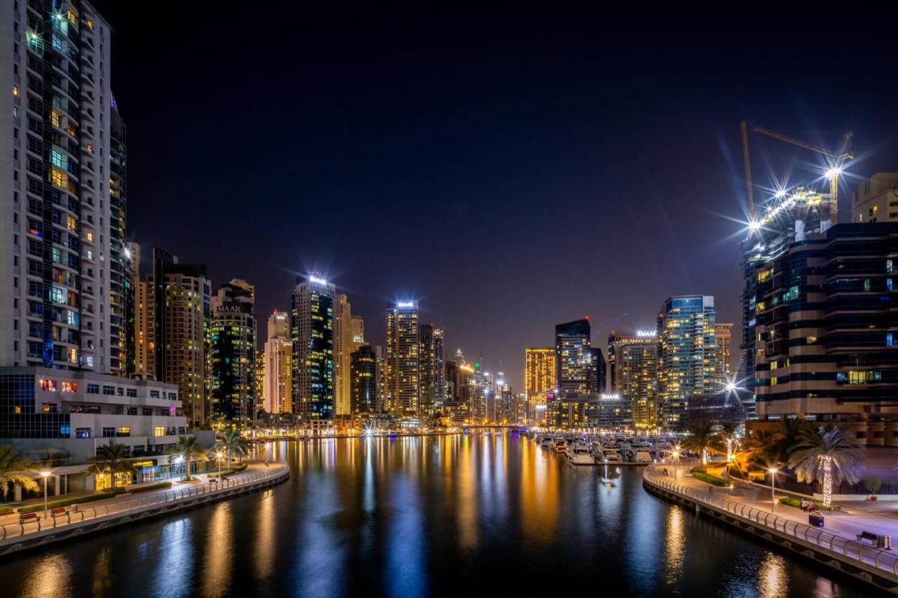 Frank Porter - The Point Tower Apartment Dubai