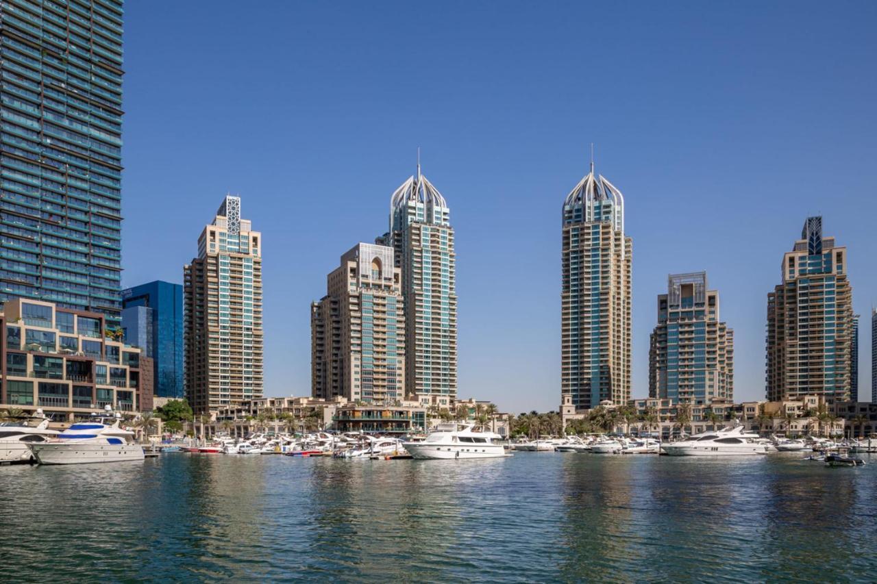 Frank Porter - Marina Tower * Dubai