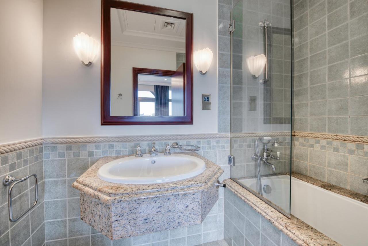 Maison Privee - Glamourous Beachfront On The Palm With Pool Villa *