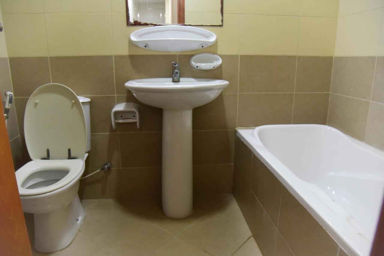 Private Partitioned Nr Mall Of Emirates Hostel Dubai
