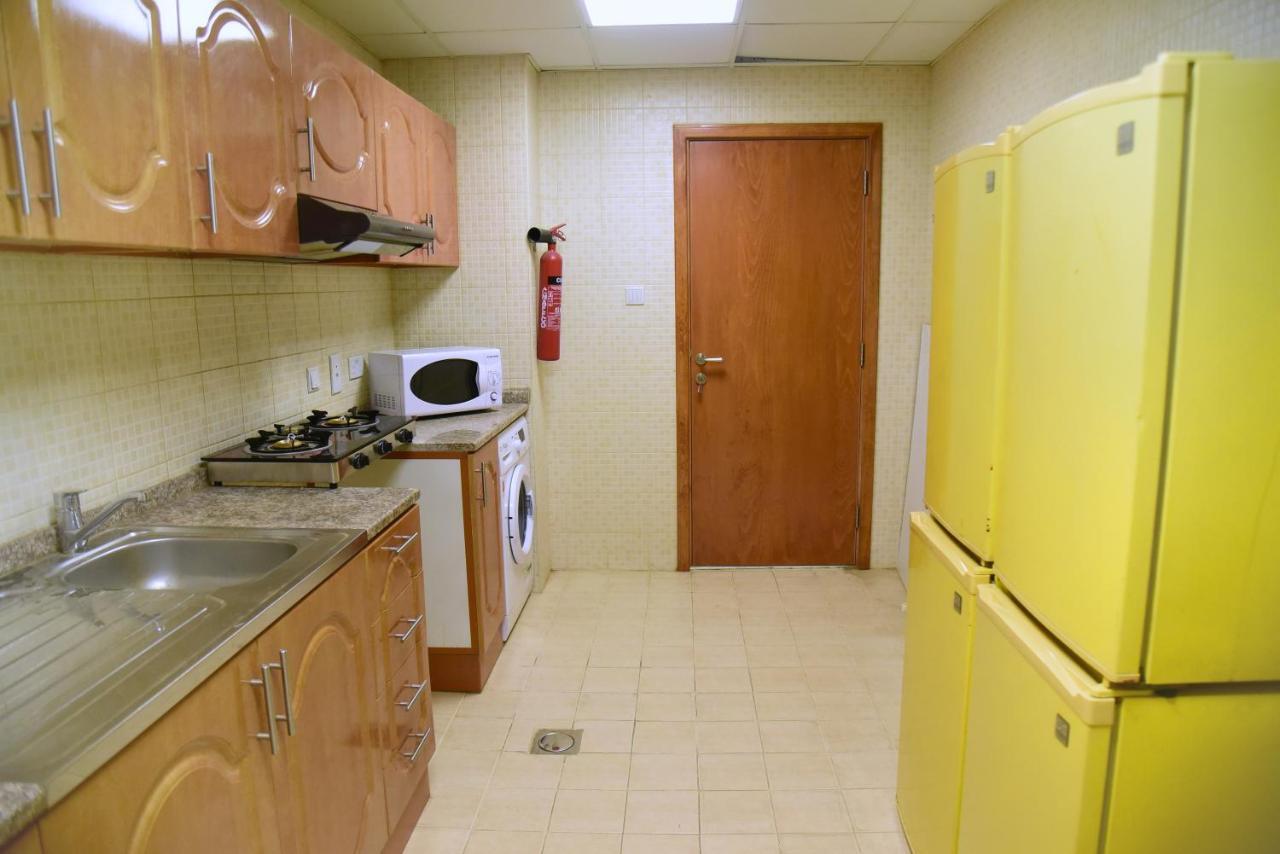 Private Partitioned Nr Mall Of Emirates