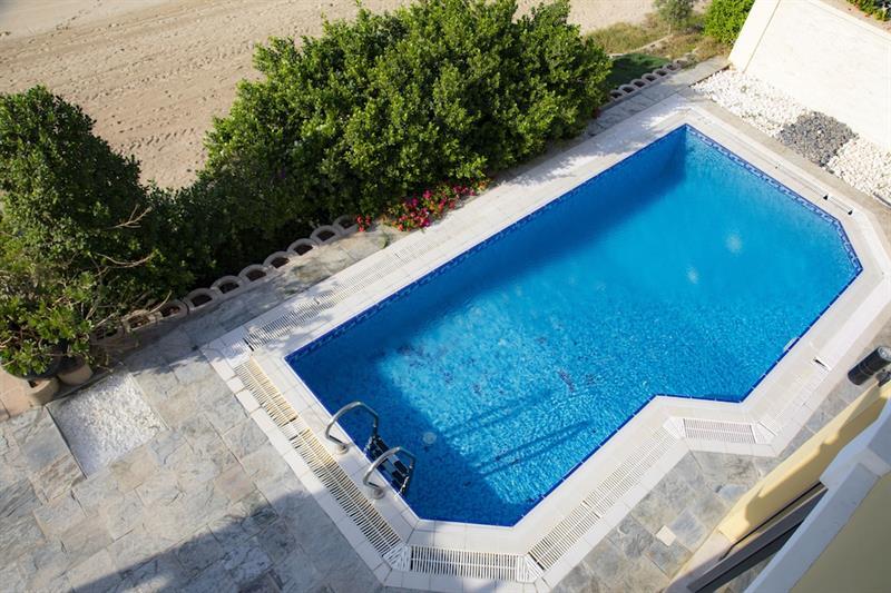 Villa Nasma Luxury Stays - Frond D Palm Jumeirah Dubai