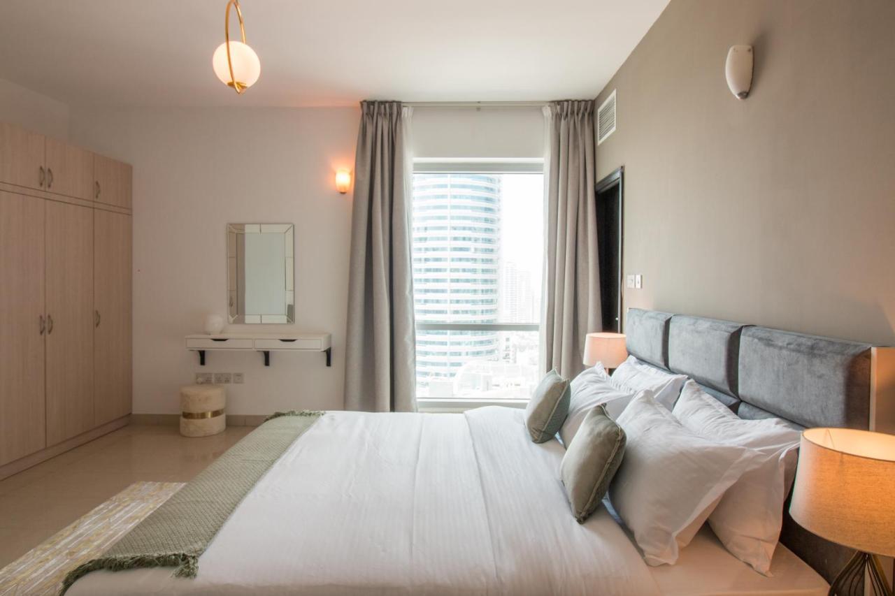 Apartment Panaromic Marina View - 2br La Riviera Dubai