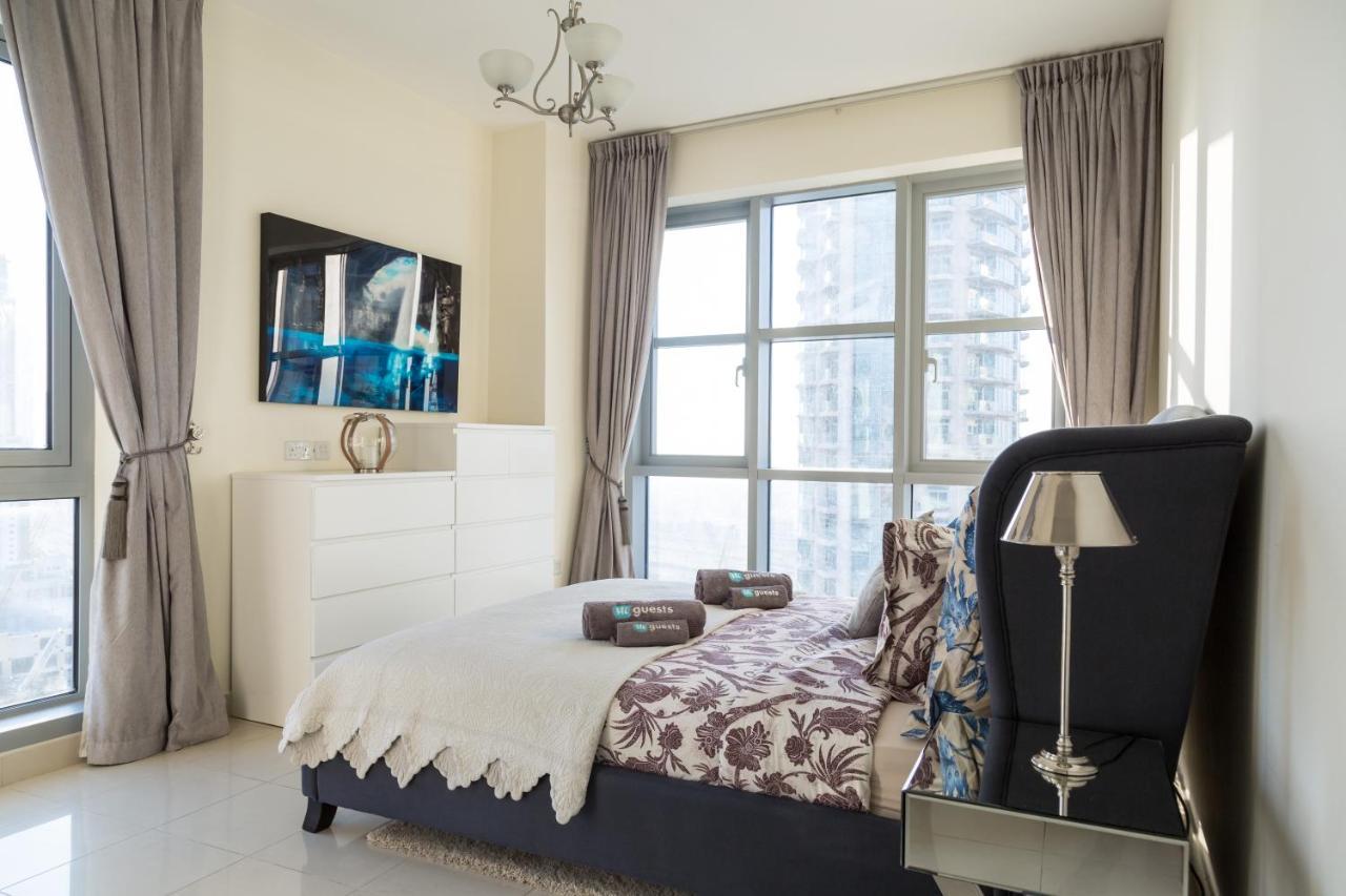 Higuests - Luxury Apt With Balcony, Steps From Burj Khalifa Apartment
