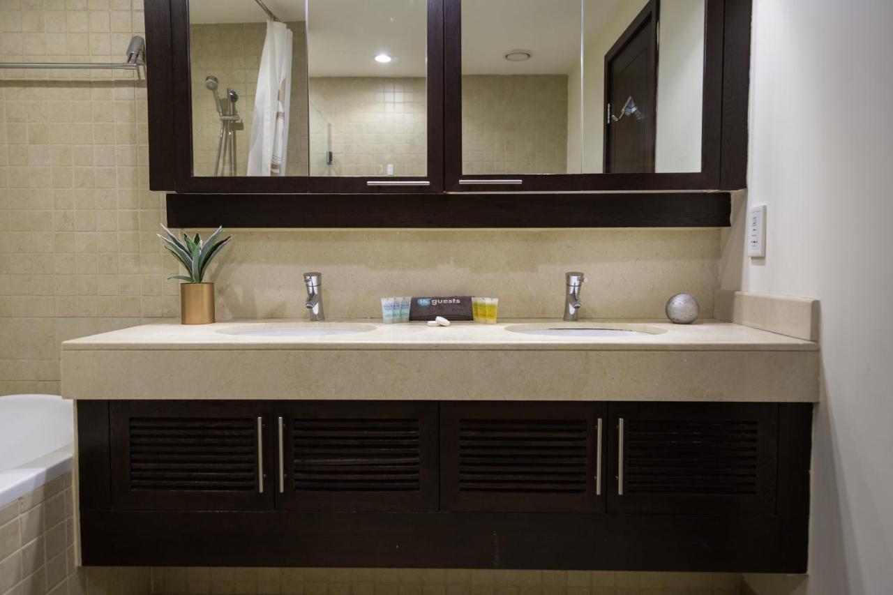 Higuests - Charming Apt With Terrace Facing Burj Khalifa Dubai