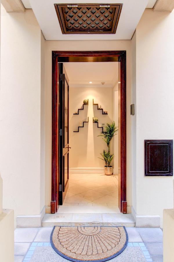 Durrani Homes - Souk Al Bahar 2br Besides Burj Khalifa & Mall