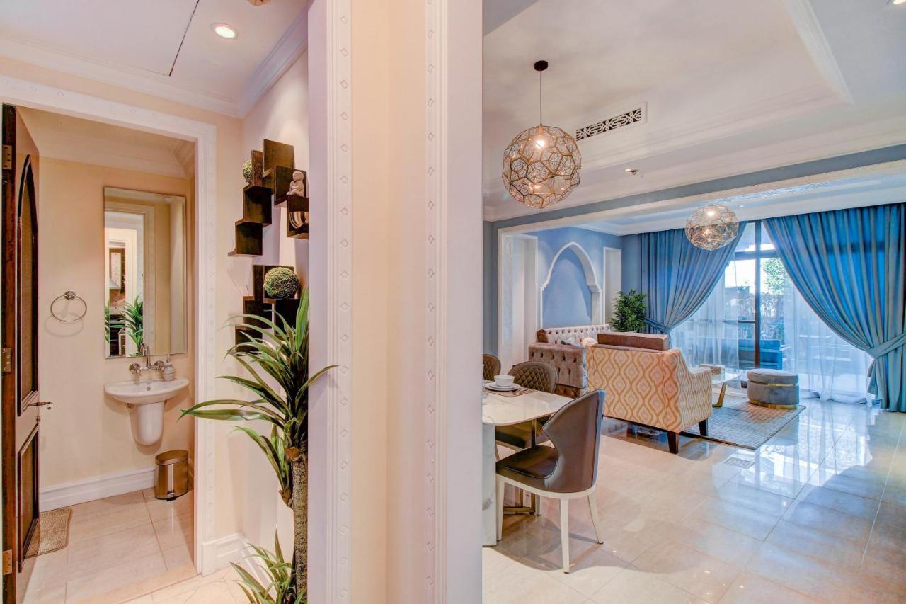 Durrani Homes - Souk Al Bahar 2br Besides Burj Khalifa & Mall Apartment *