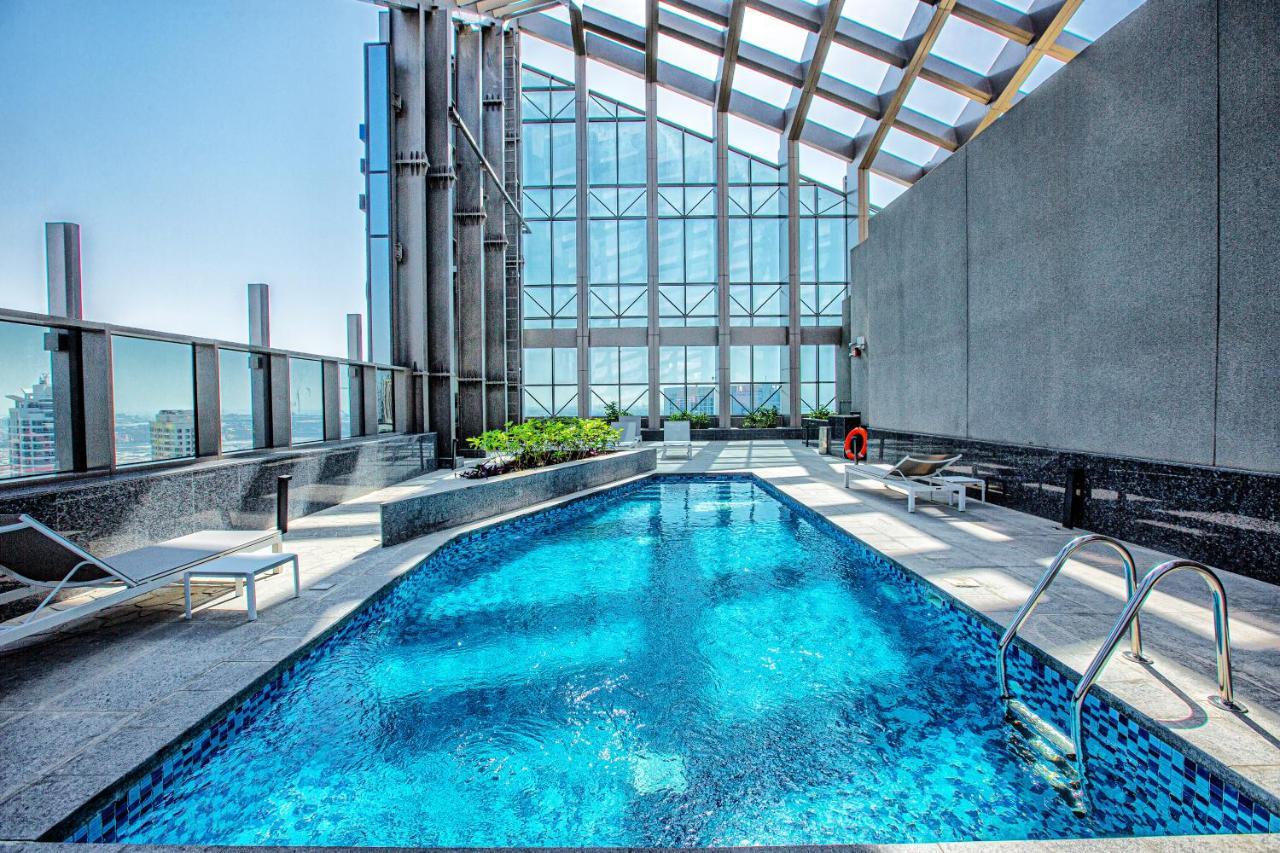 Apartment 5 Star Sparkle Tower By Swarovski, Marina Dubai