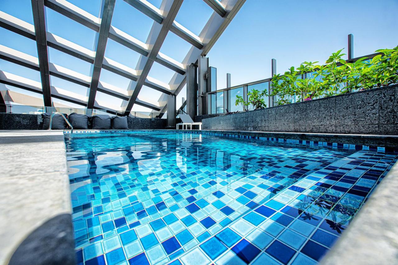 Apartment 5 Star Sparkle Tower By Swarovski, Marina Dubai