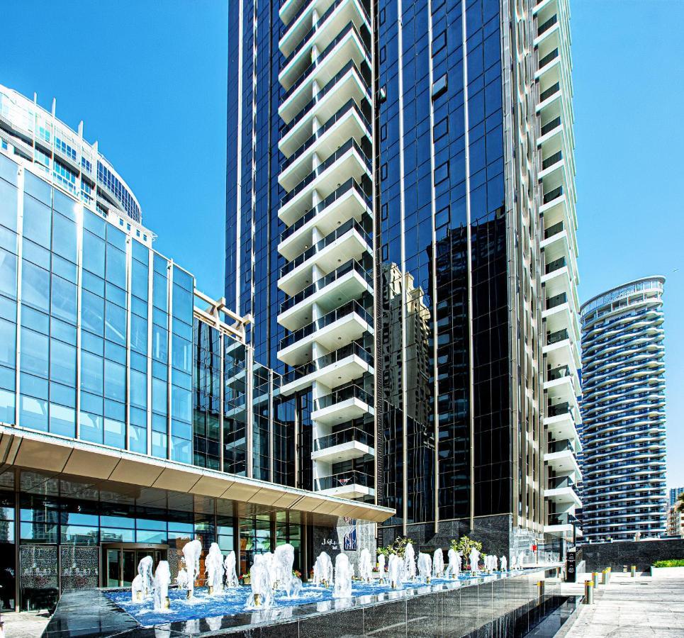 5 Star Sparkle Tower By Swarovski, Marina *