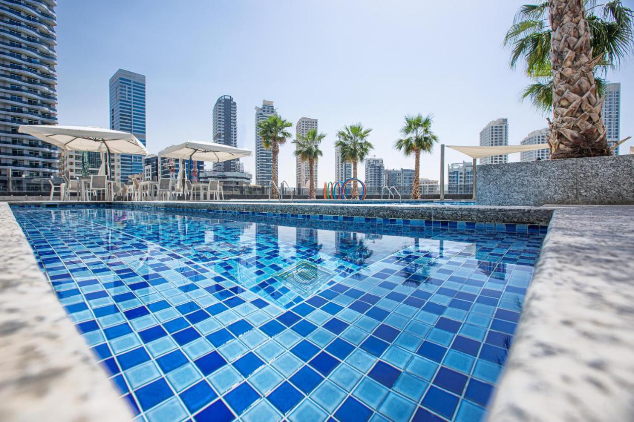 Apartment 5 Star Sparkle Tower By Swarovski, Marina