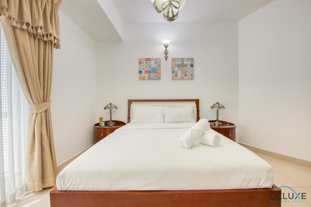 Apartment Expansive 2br In La Riviera By Deluxe Homes Dubai
