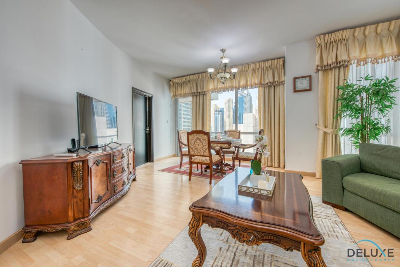Apartment Expansive 2br In La Riviera By Deluxe Homes Dubai