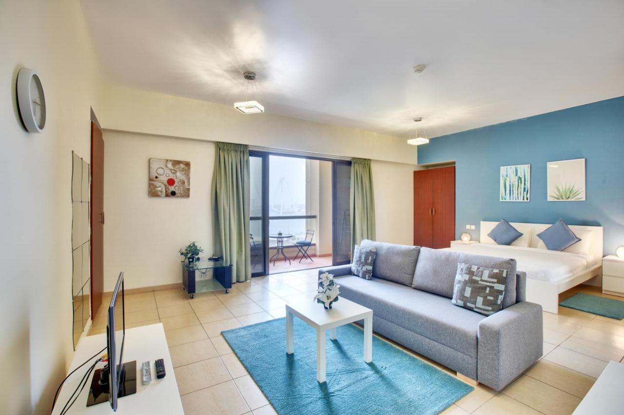 Spacious Sea View At The Jbr Apartment