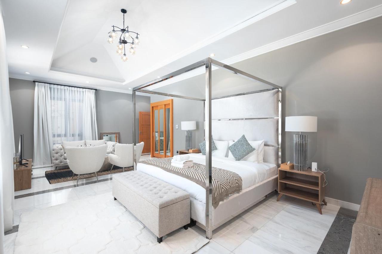 Villa Maison Privee - Prvt Pool & Beach! In Luxury Palm Jumeirah Dubai