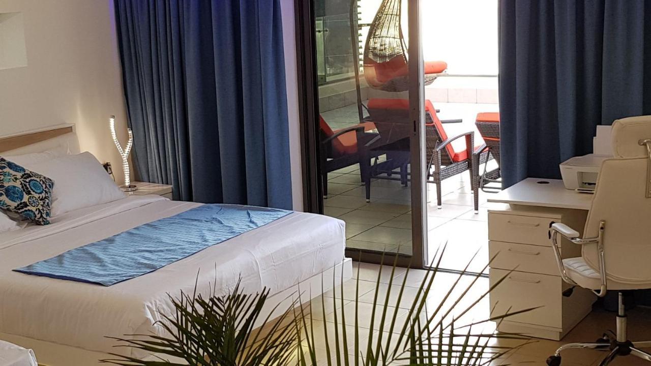Jbr Amaz Penthouse Front Sea 5 1 Bdr Private Climatized Pool Dubai
