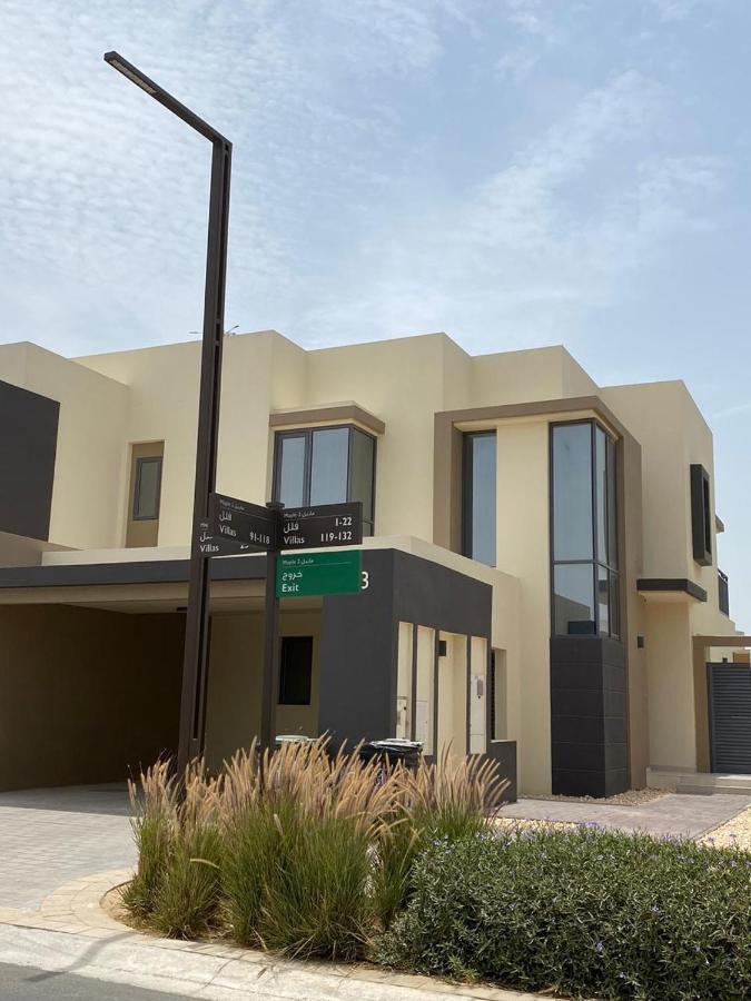5 Bedroom - Hills Dubai