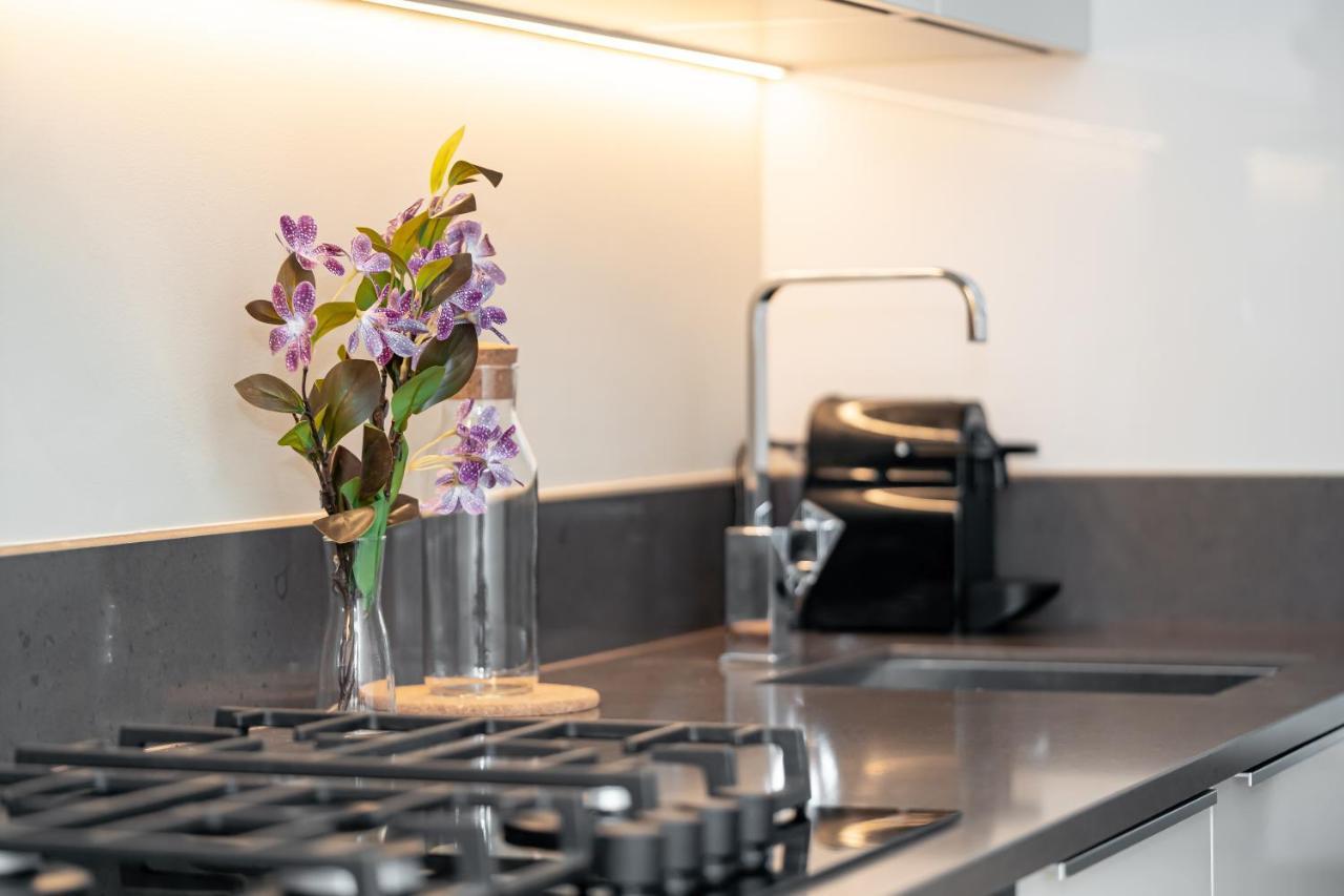 Apartment Higuests - Unique With Stunning Panoramic Marina Views
