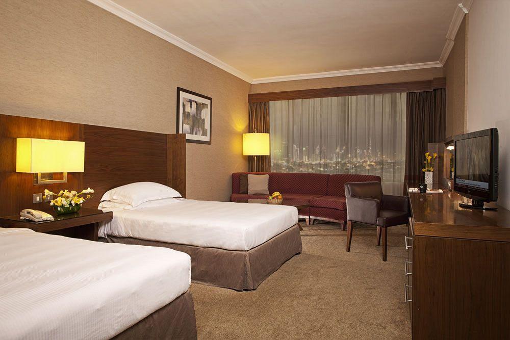 Hotel Jumeira Rotana - 4*