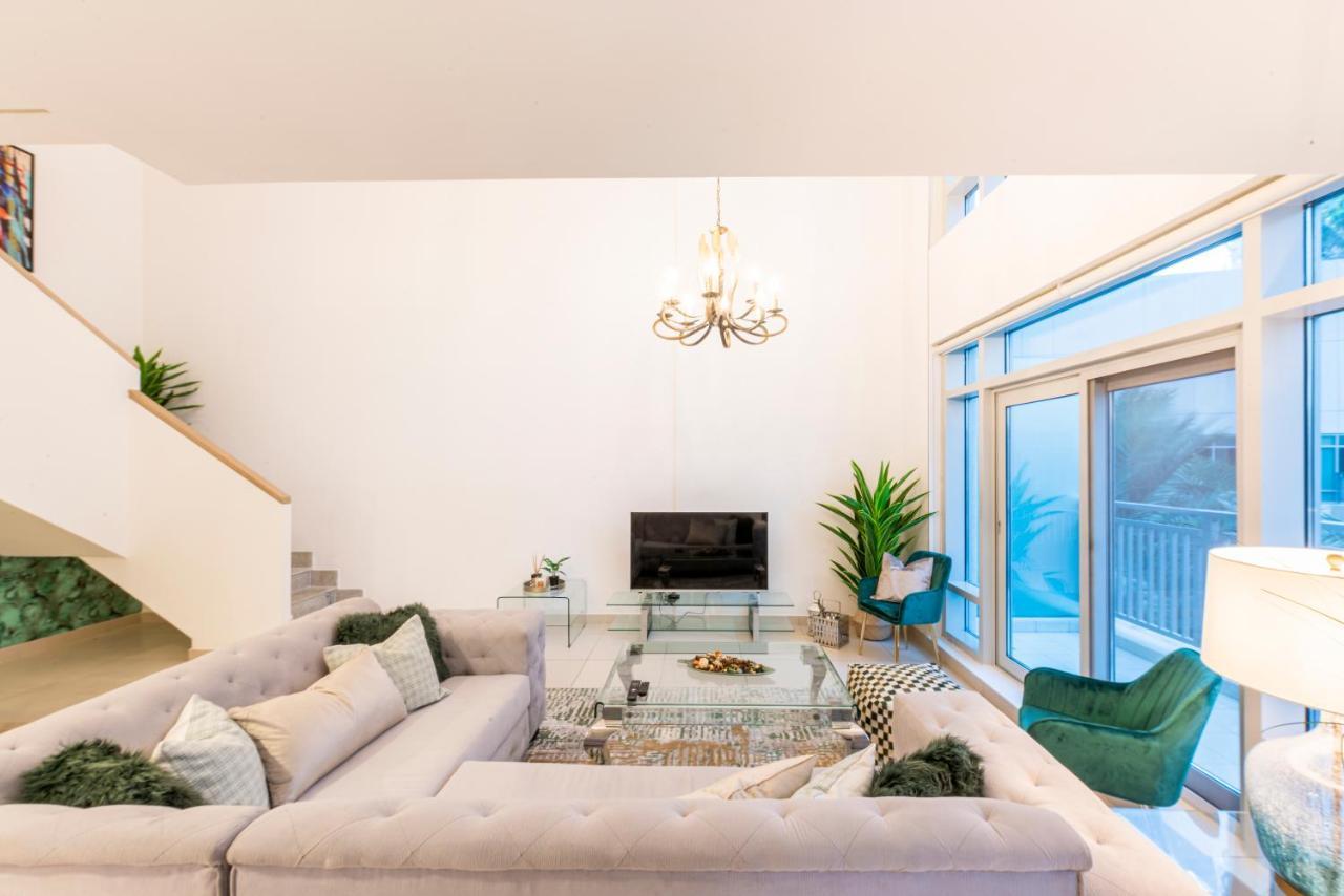 Apartment Bnbmehomes - The Lofts - Emaar *