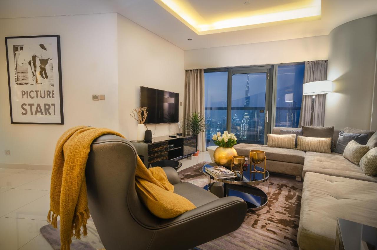 Skyline Panoramic View Apartment