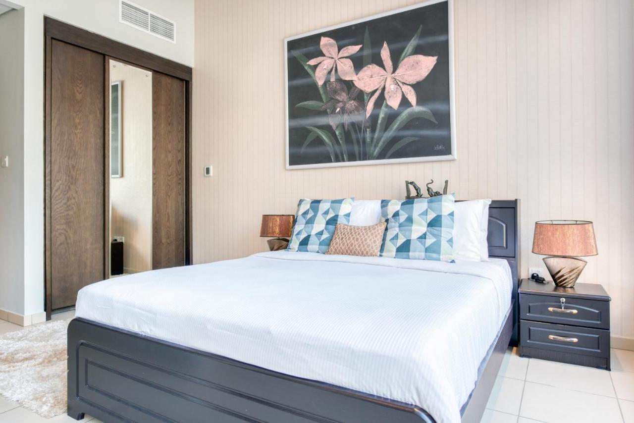 Maison Privee - Big, Bright, Luxury Marina Views Next To Apartment