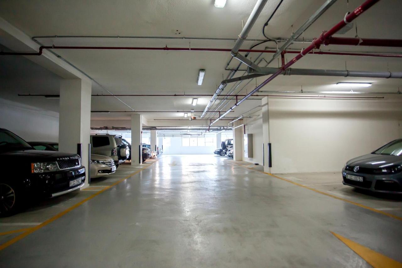 Awesome Marina Canal View 1bd Bay Marina * Dubai