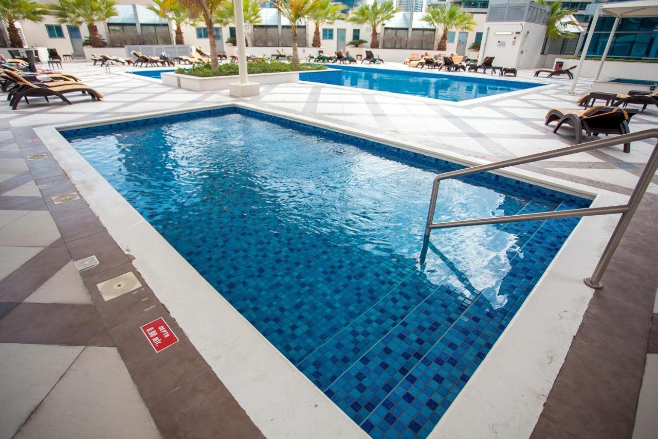 Awesome Marina Canal View 1bd Bay Marina Apartment *