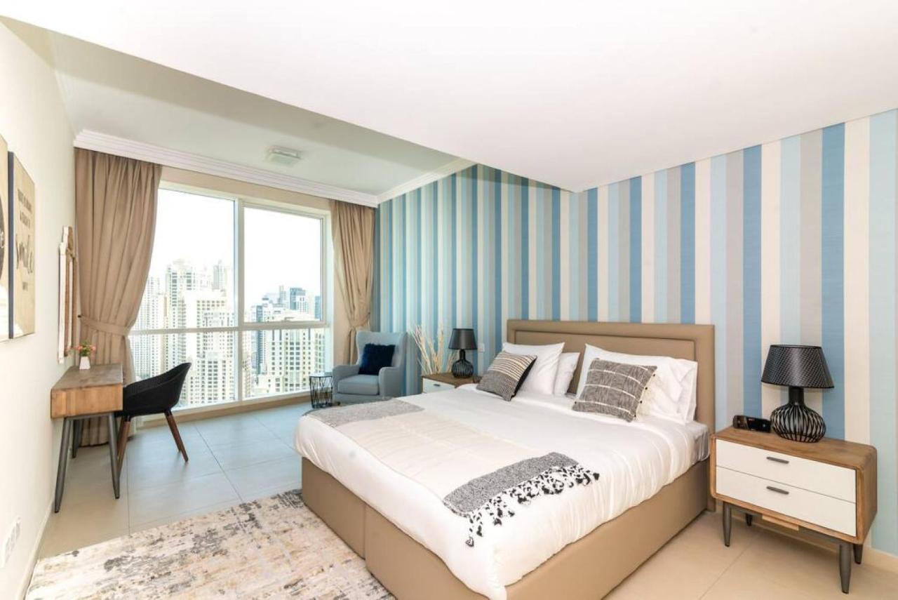 Apartment Key View - Al Bateen Residences *