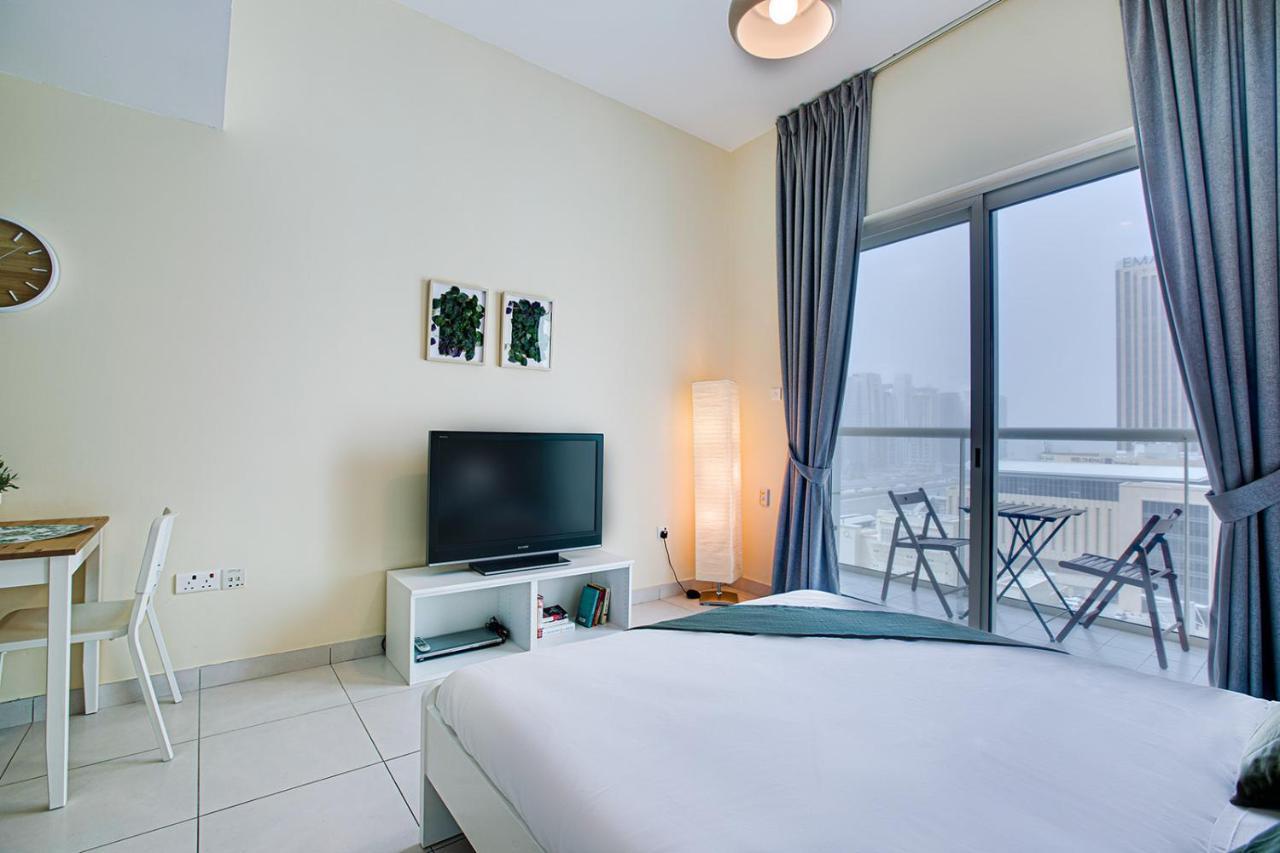Splendid In Marina View Towers