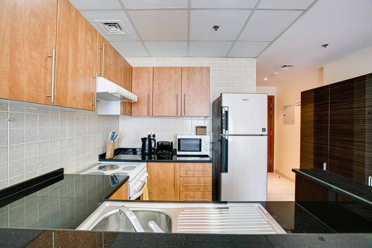 Splendid In Marina View Towers Apartment Dubai
