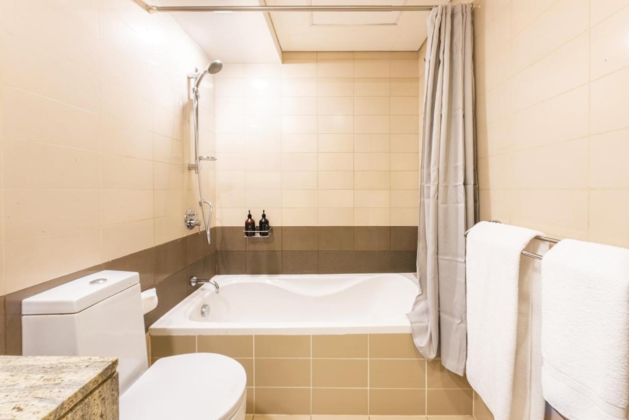 Bnbmehomes - The Lofts - Emaar Apartment
