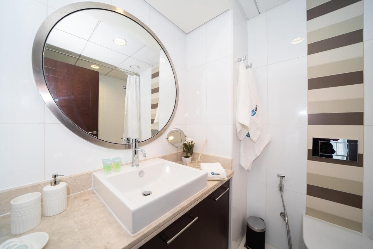 Apartment Higuests - Dazzling Apt With Panoramic View Near Burj Khalifa Dubai